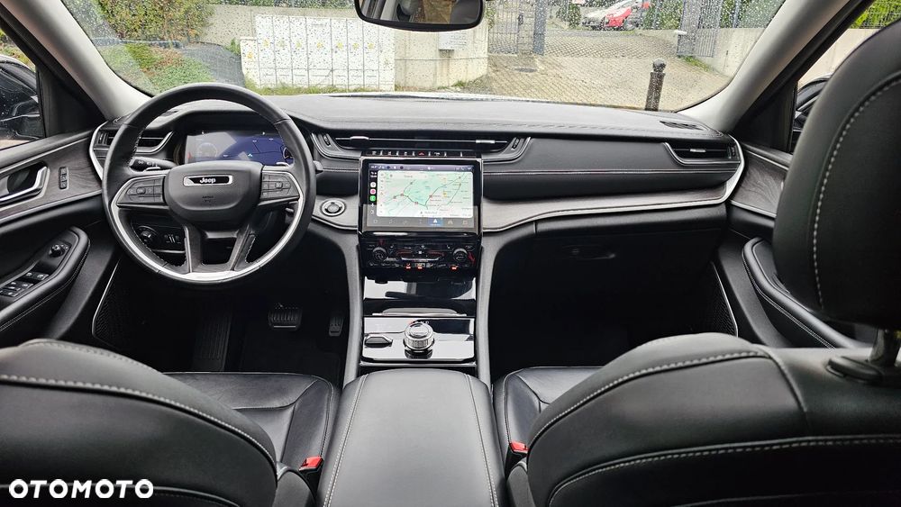 Jeep Grand Cherokee - 20