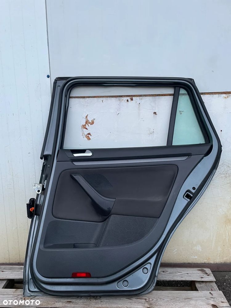 Drzwi kompletne tylne lewe i prawe do Volkswagen GOLF V/VI kombi, europa, lakier LD7X - 2