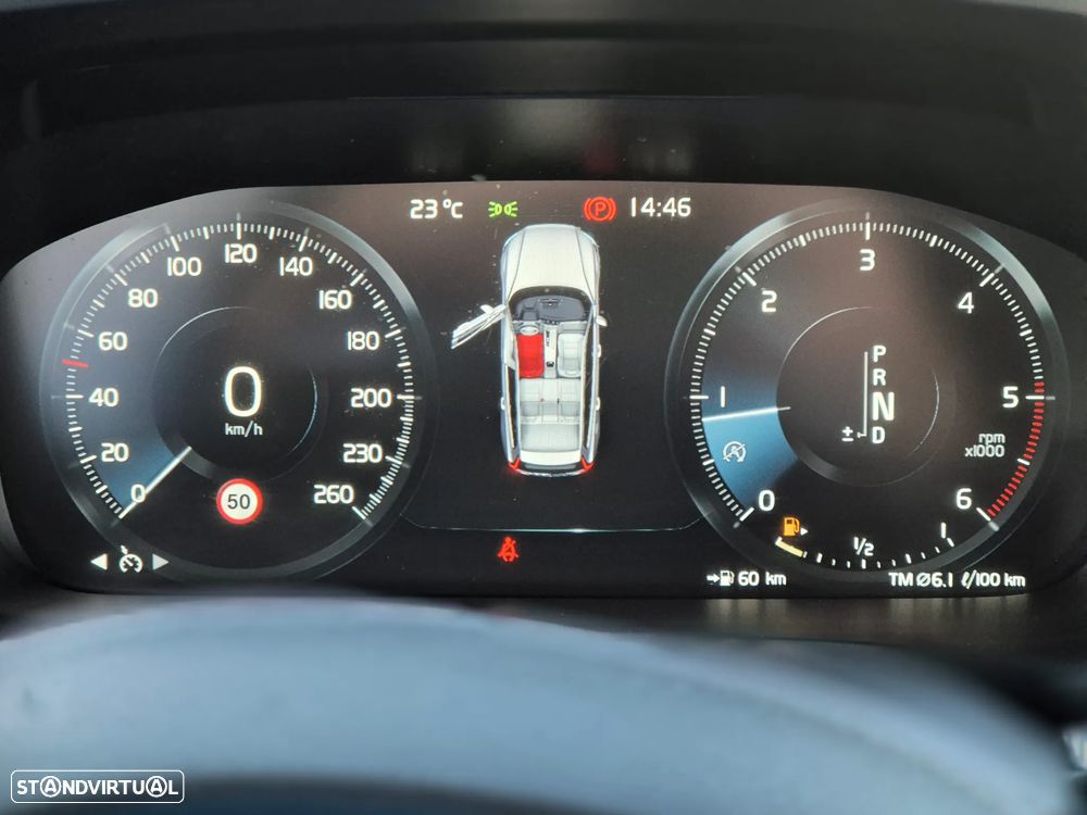 Volvo V60 2.0 D3 R-Design Geartronic - 28
