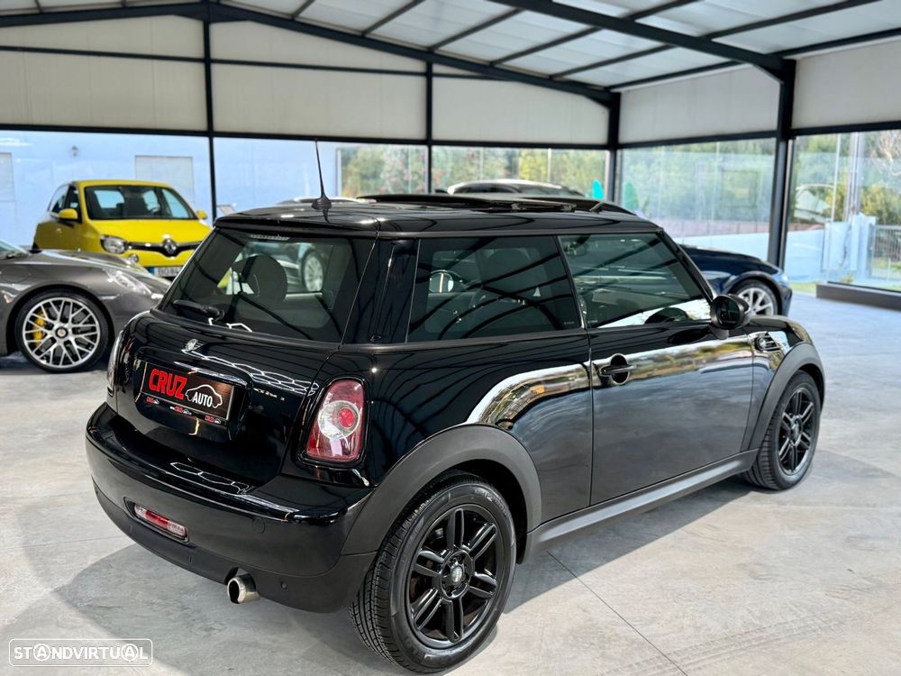 MINI 3 Portas Cooper D - 26
