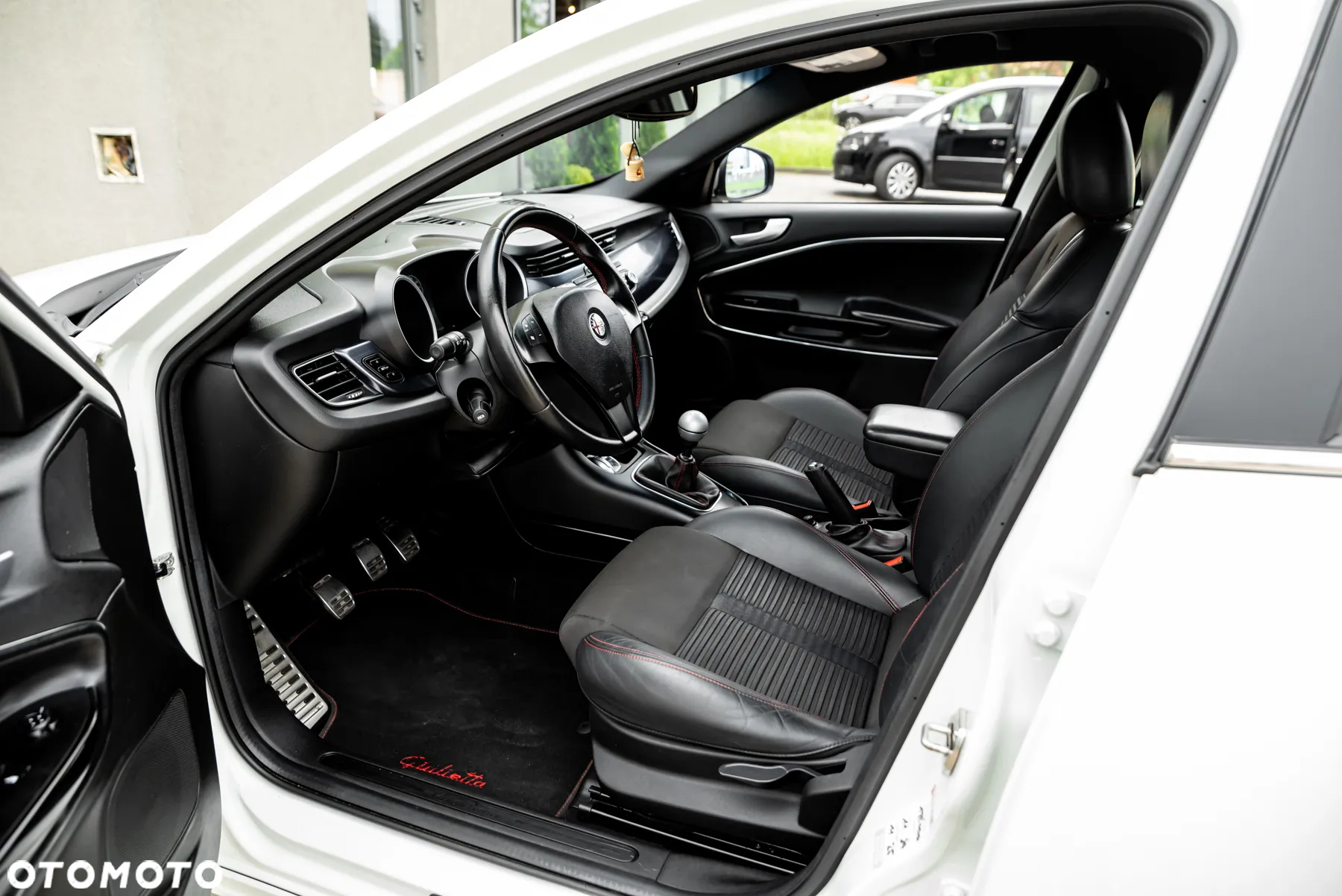 Alfa Romeo Giulietta 1750 TBi Quadrifoglio Verde - 11