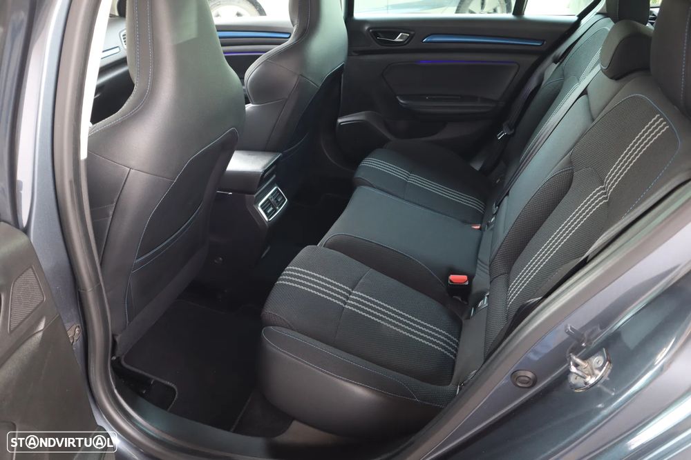 Renault Mégane Sport Tourer 1.5 dCi GT Line J18 - 9