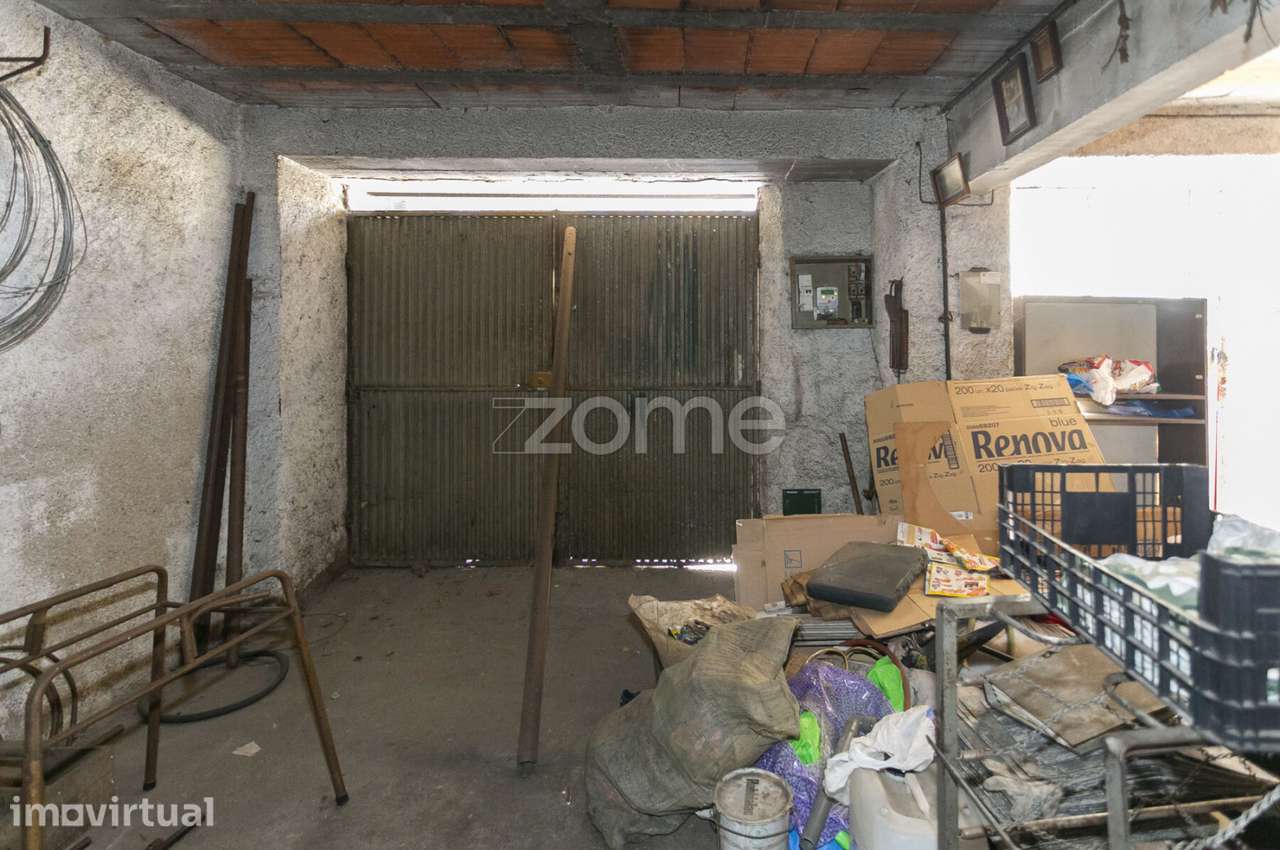 Prédio de 4 pisos com Garagem na Zona Histórica de Arganil - Grande imagem: 5/34