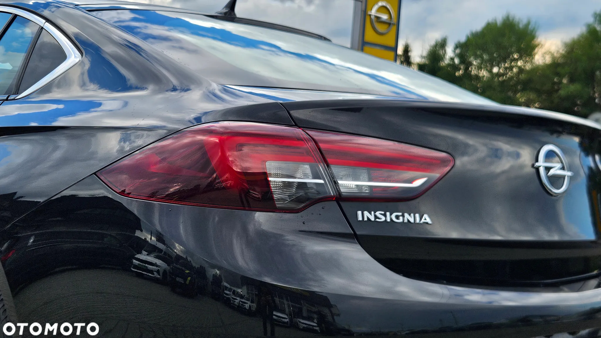 Opel Insignia 1.5 T Elite S&S - 18