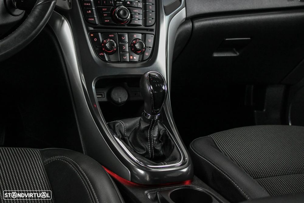 Opel Astra 1.7 CDTi Cosmo - 35