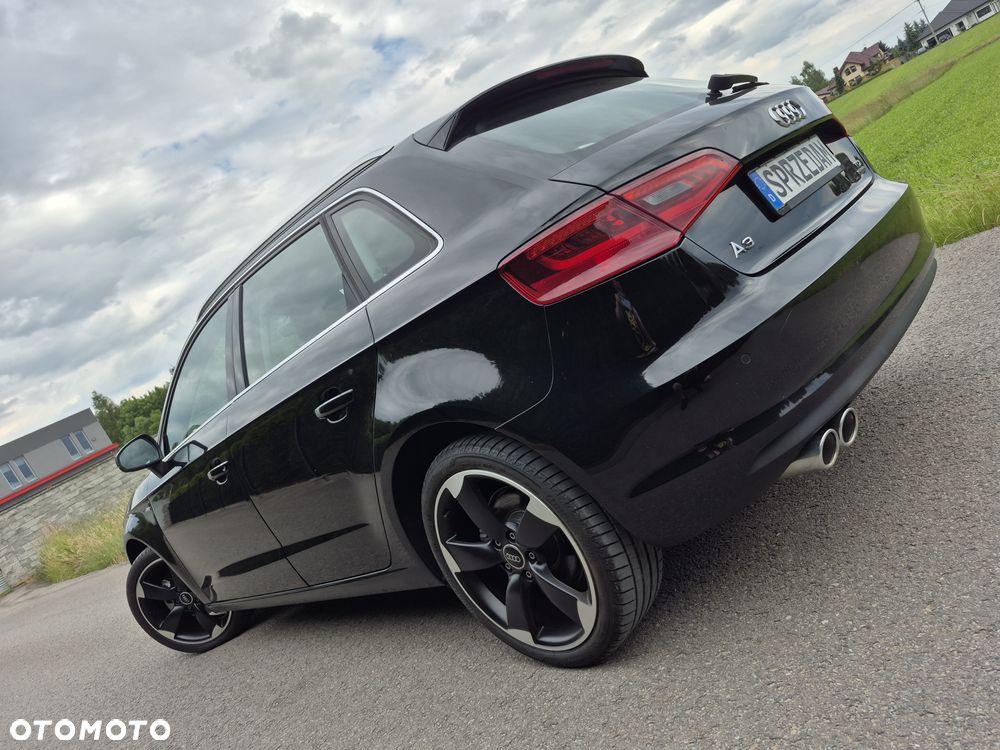 Audi A3 Sportback 2.0 TDI (clean diesel) quattro S line Sportpaket - 4