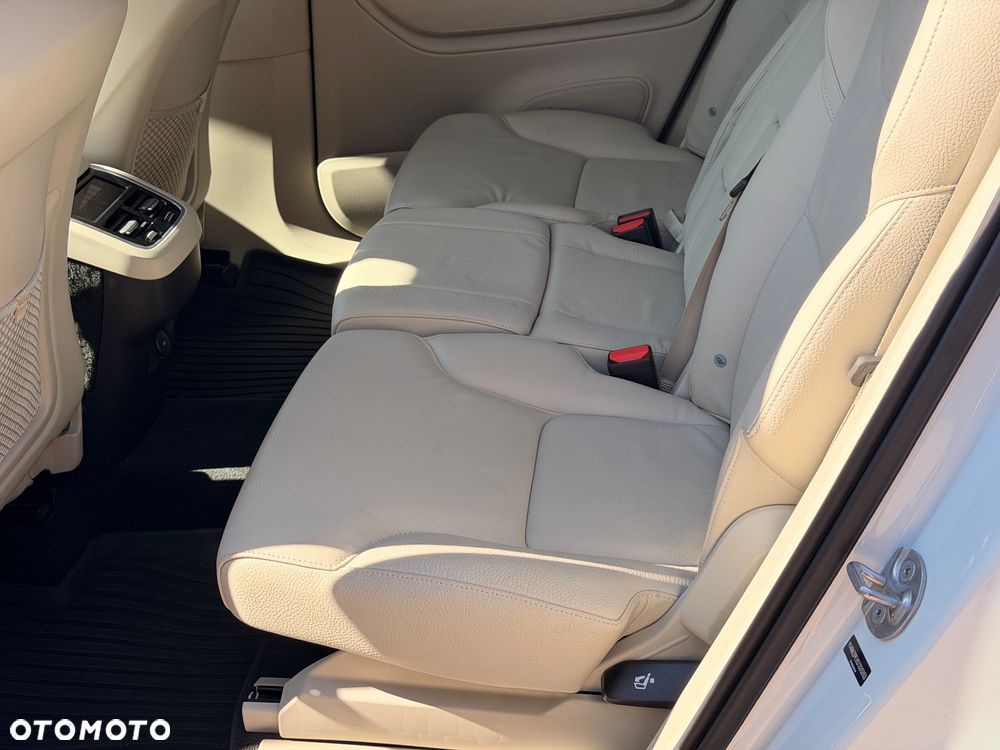 Volvo XC 90 B5 B AWD Ultimate Bright - 11