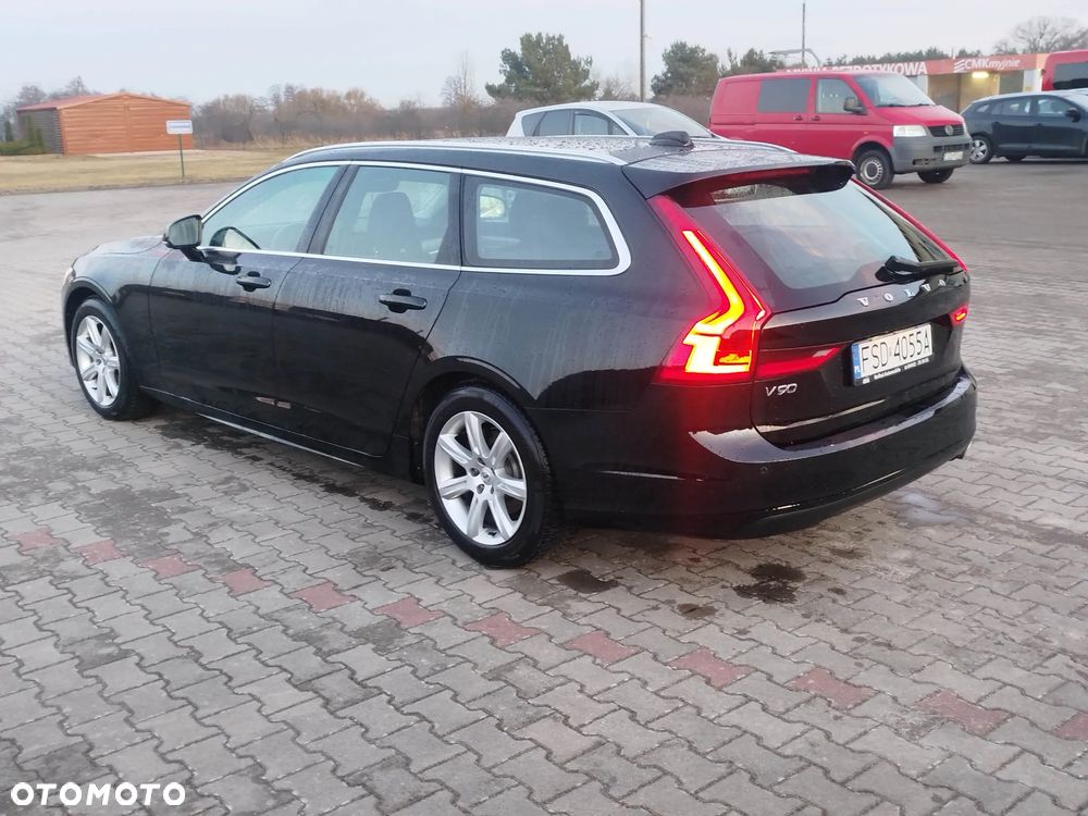 Volvo V90 D3 Momentum Pro - 9