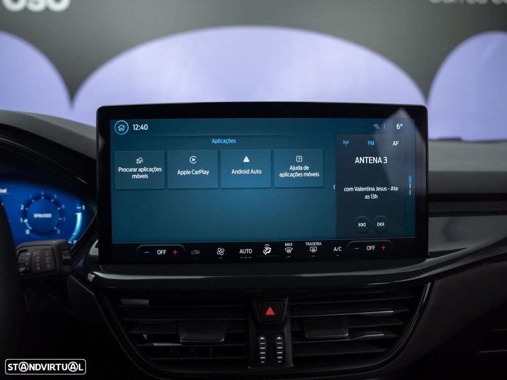 Ford Focus 1.0 EcoBoost MHEV ST-Line X - 31