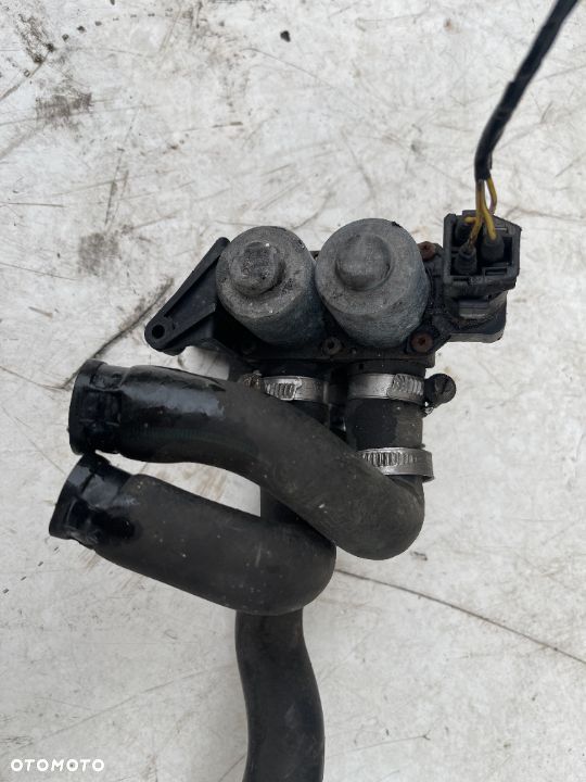 Elektrozawory pod klimatronik Bmw e36 - 2