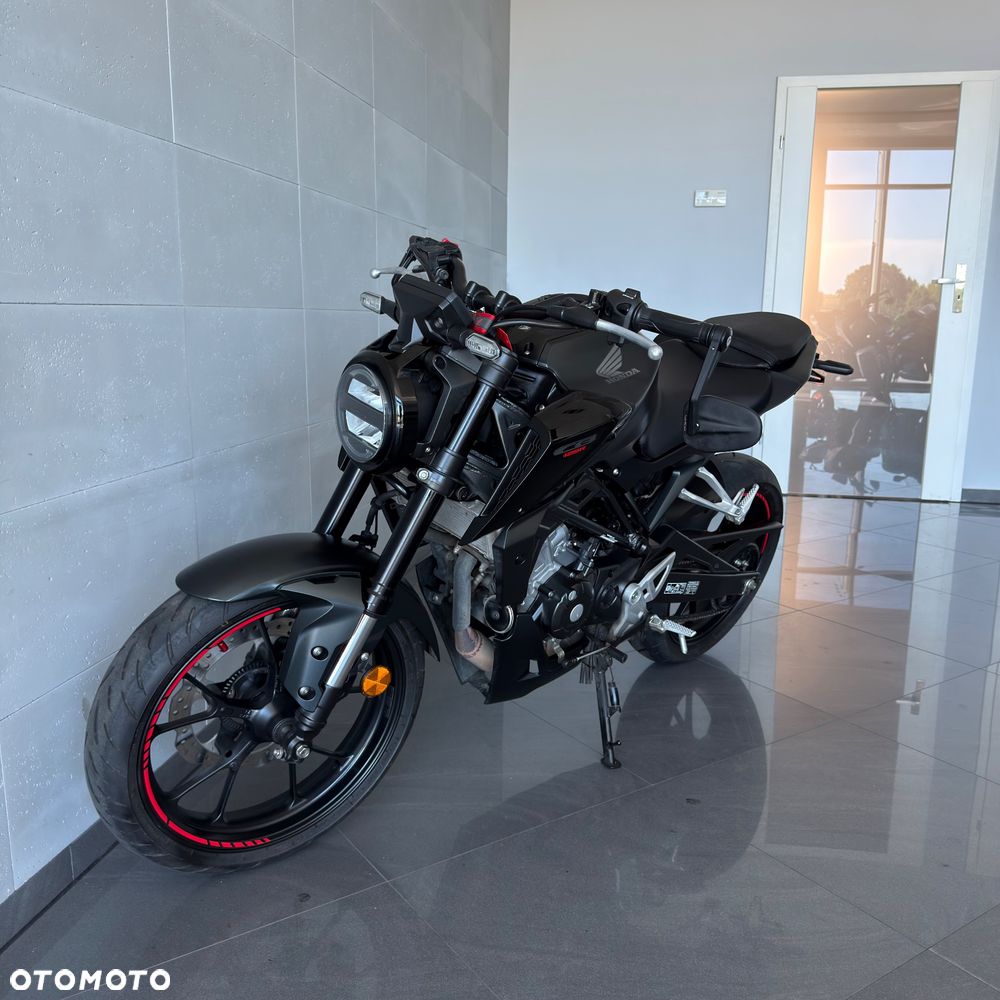 Honda CB - 8