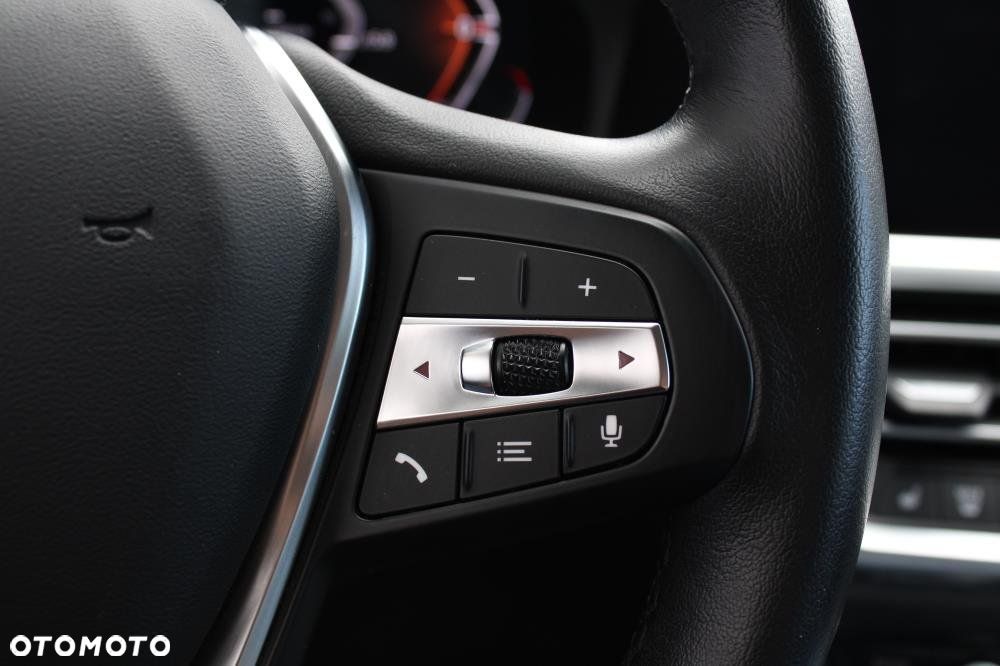 BMW Seria 3 - 13