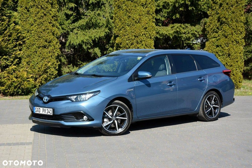 Toyota Auris Hybrid 135 Premium - 10