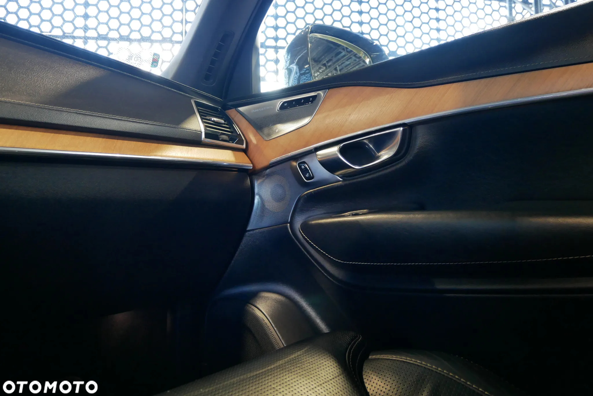 Volvo XC 90 D5 AWD Momentum 7os - 25