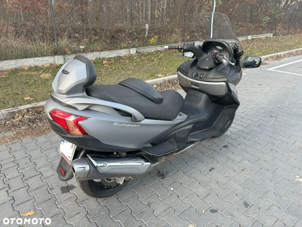 Suzuki Burgman - 3