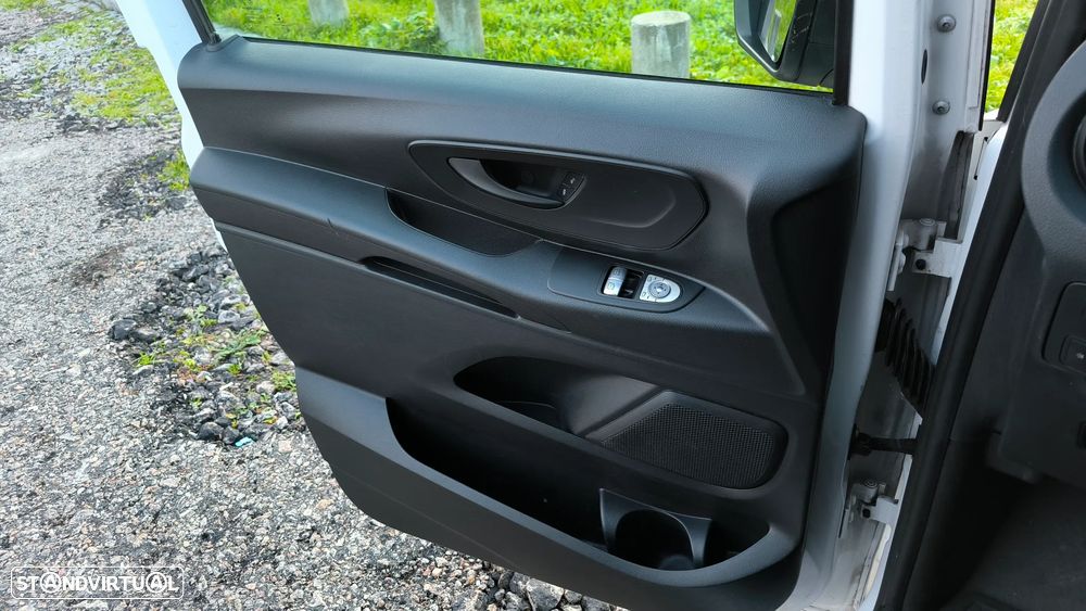 Mercedes-Benz Vito 114, caixa fechada térmica com ar condicionado - 20