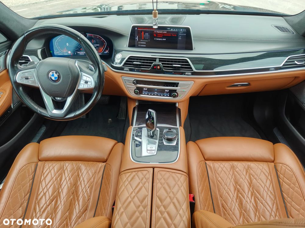BMW Seria 7 740d xDrive - 15