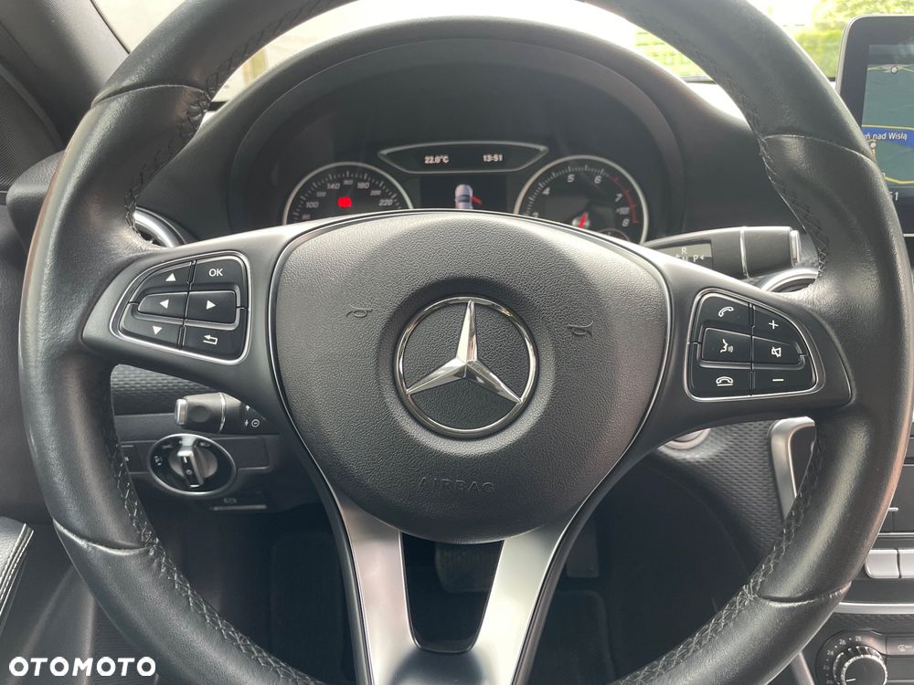 Mercedes-Benz Klasa A 180 7G-DCT - 9