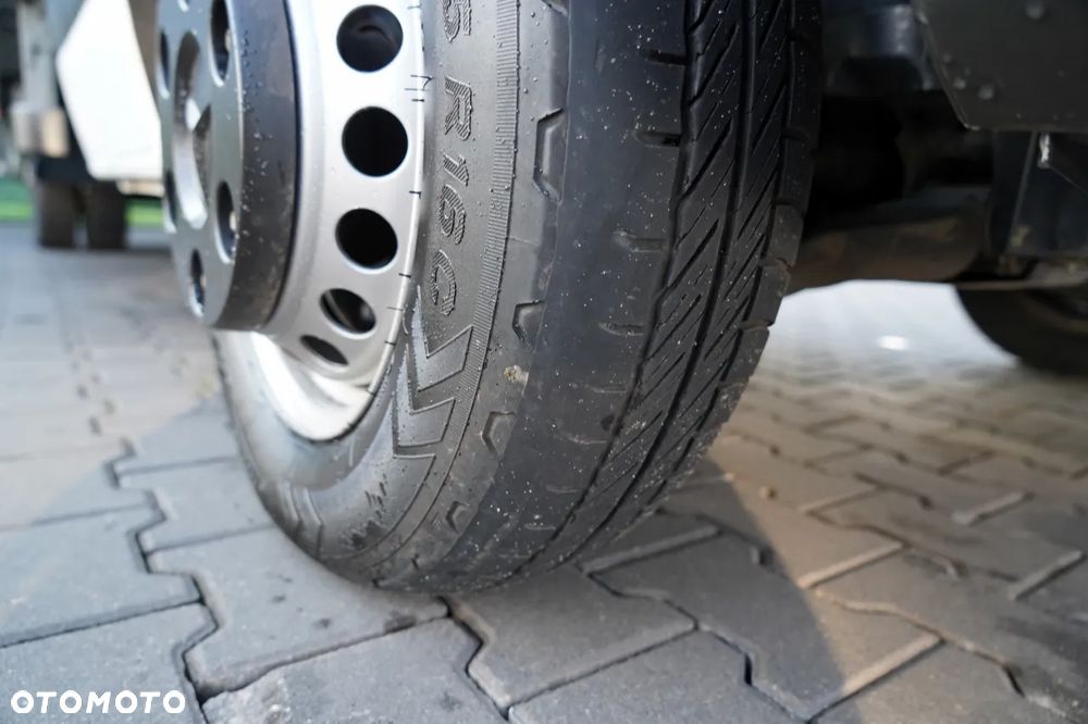 Mercedes-Benz SPRINTER 315 CDI / KONTENER 4,4 M / WINDA DHOLLANDIA - 750 KG / BLIŹNIAK / SPROWADZONY - 18