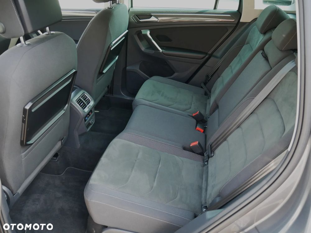 Volkswagen Tiguan - 26