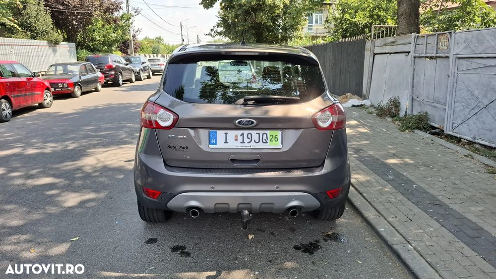 Ford Kuga 2.0 TDCi Powershift 4WD Titanium - 2