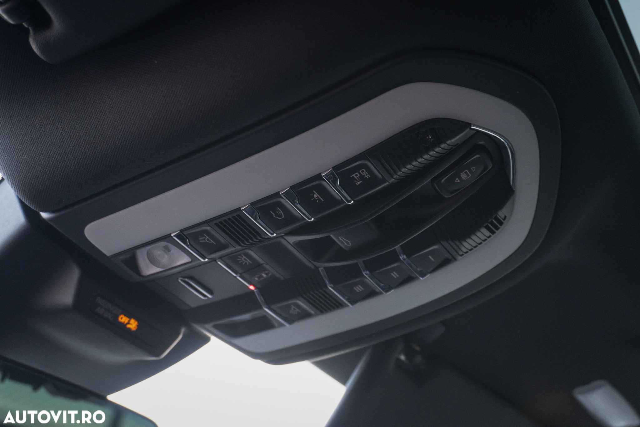 Porsche Macan Standard - 12