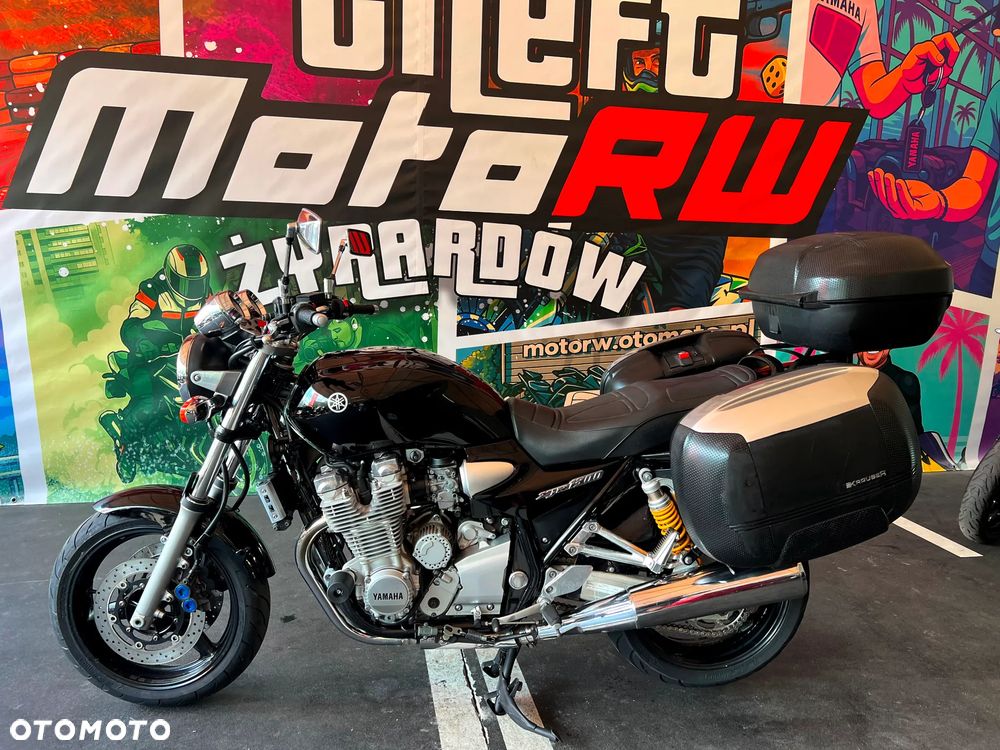 Yamaha XJR - 3