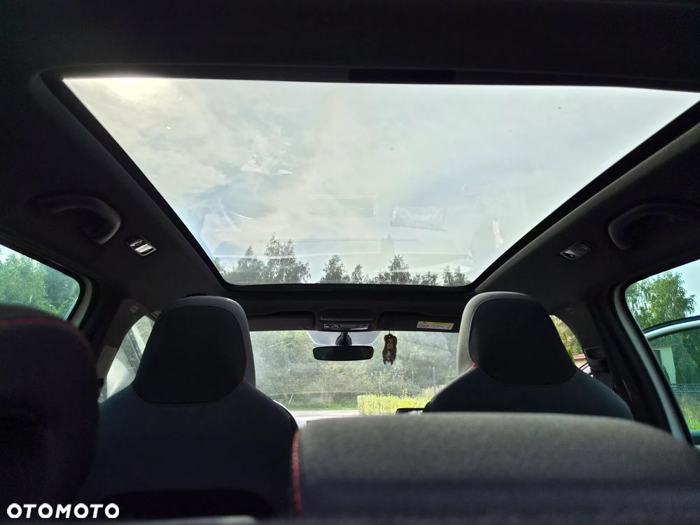 Skoda Fabia - 8