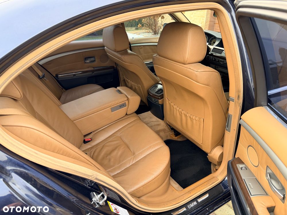 BMW Seria 7 - 21