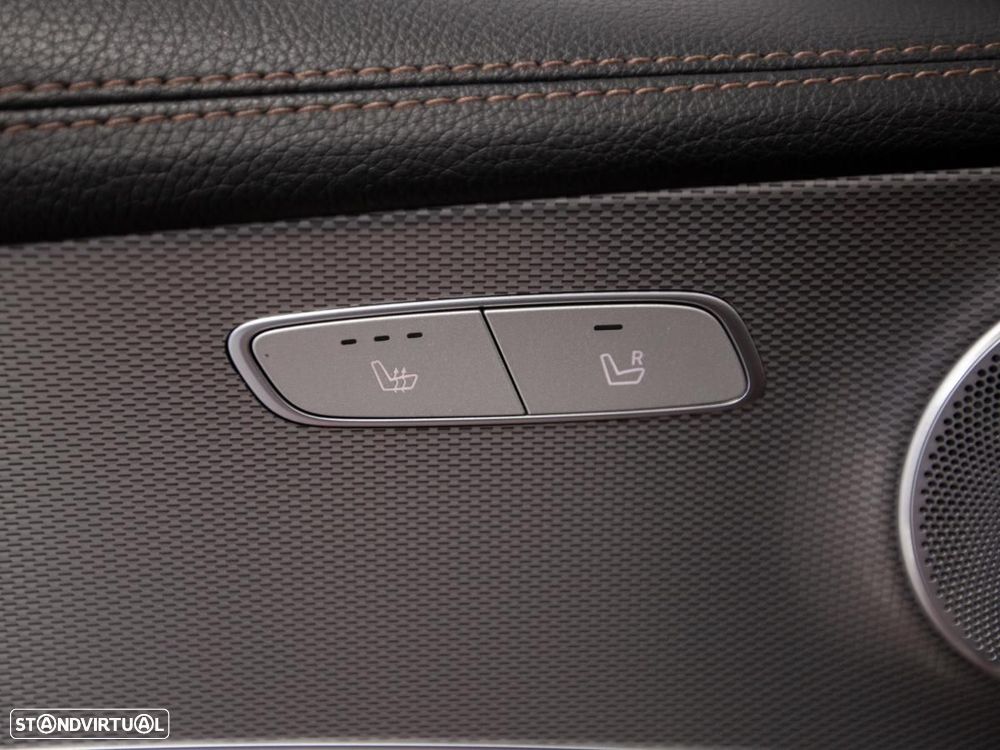 Mercedes-Benz E 300 de AMG Line - 26