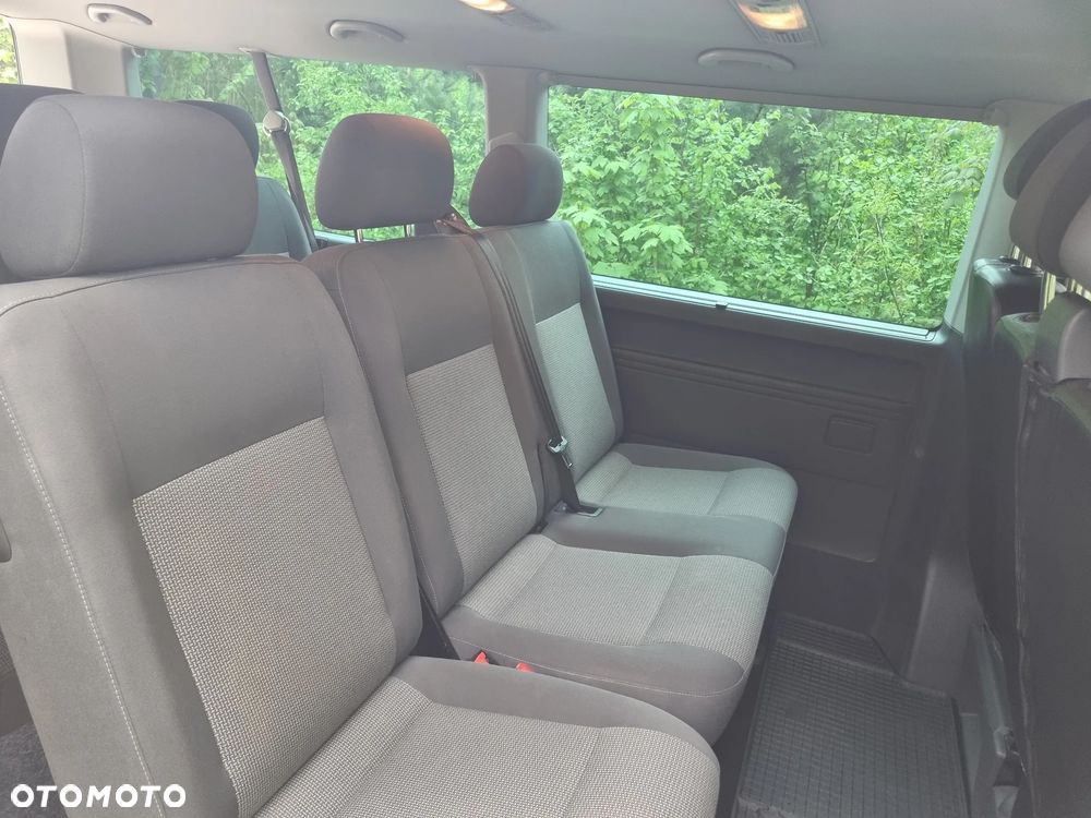 Volkswagen Caravelle - 22
