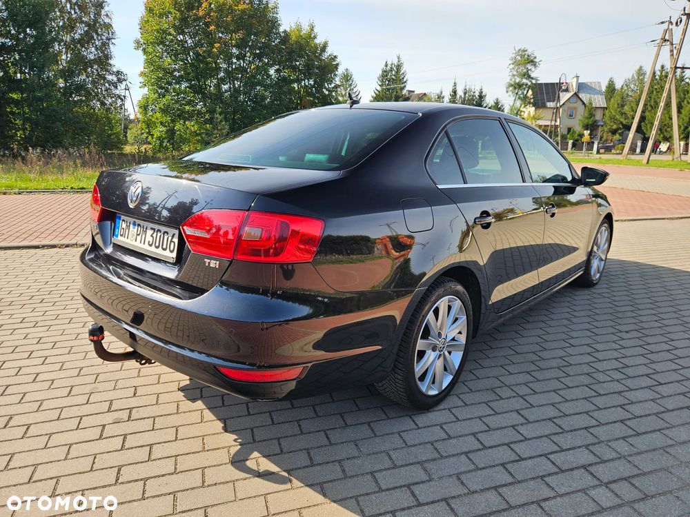 Volkswagen Jetta 1.4 TSI Comfortline - 6