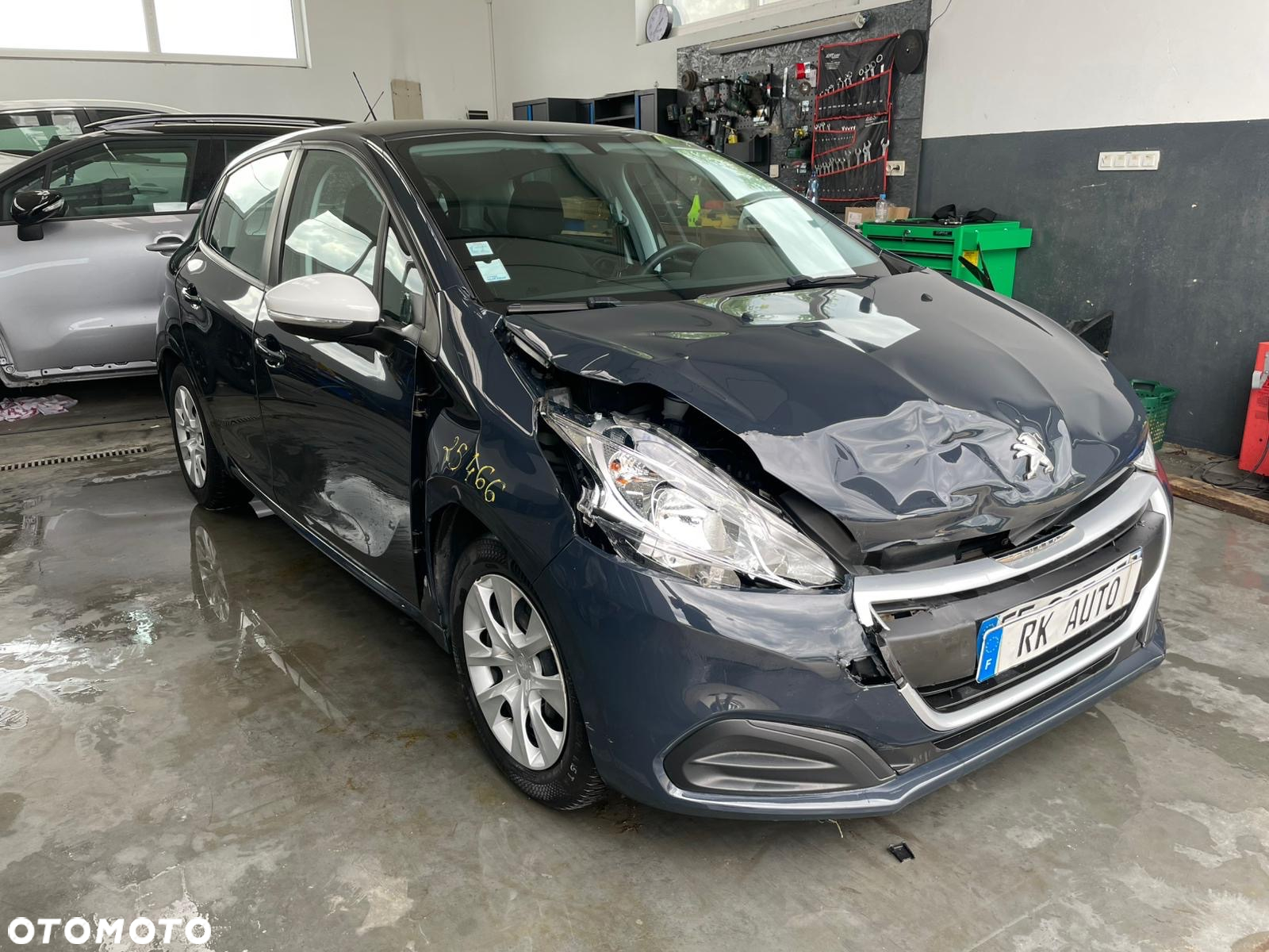 Peugeot 208 1.2 PureTech Active - 5