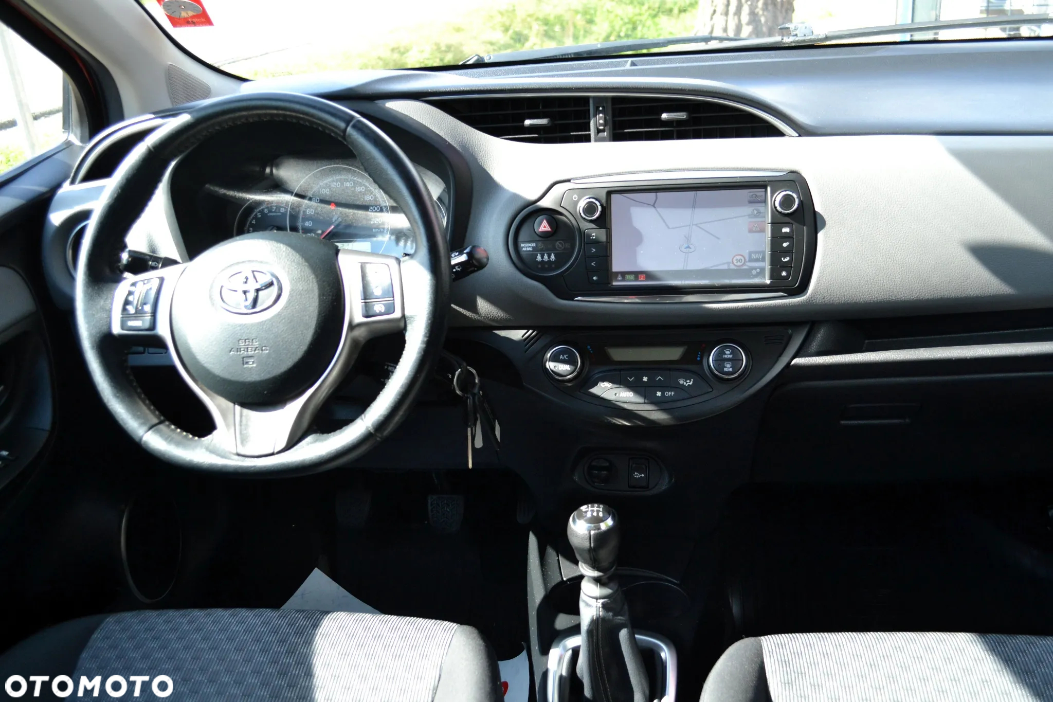Toyota Yaris 1.33 Prestige - 7