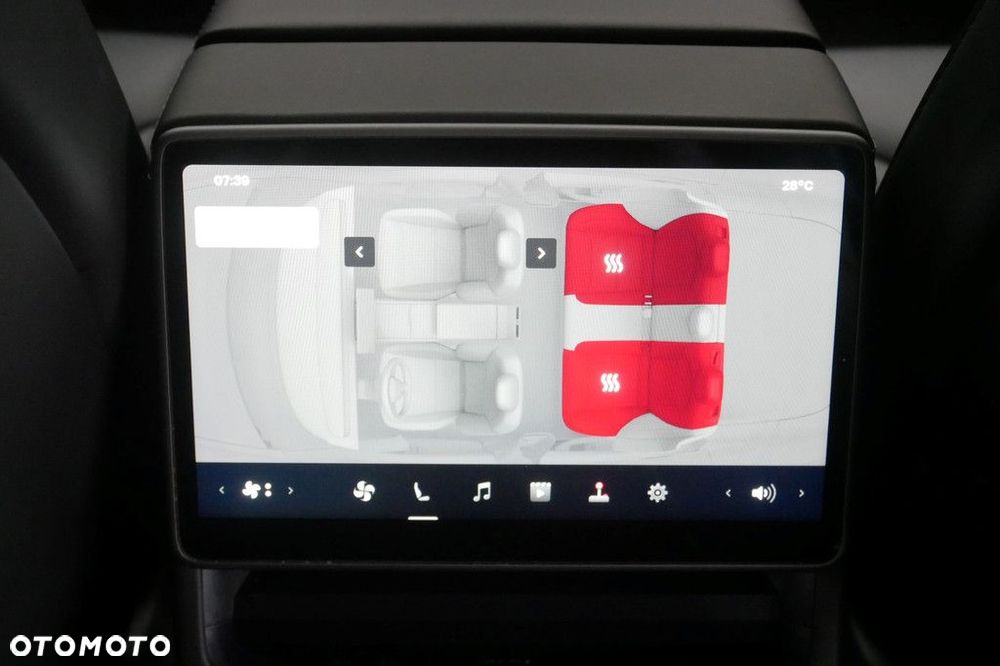 Tesla Model 3 - 28