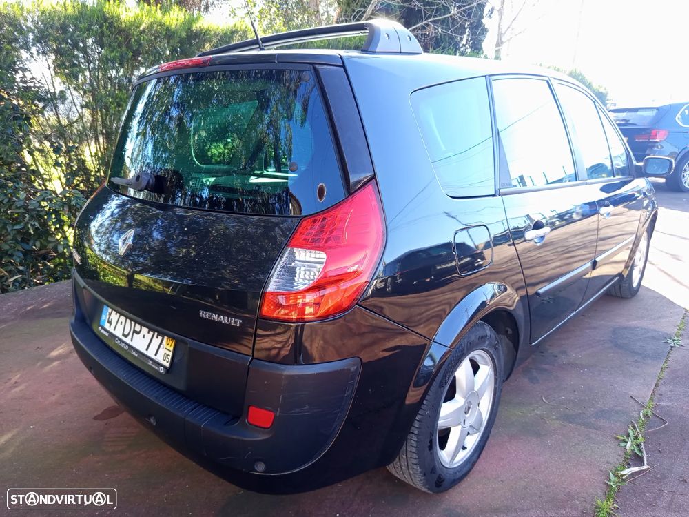 Renault Grand Scénic - 9