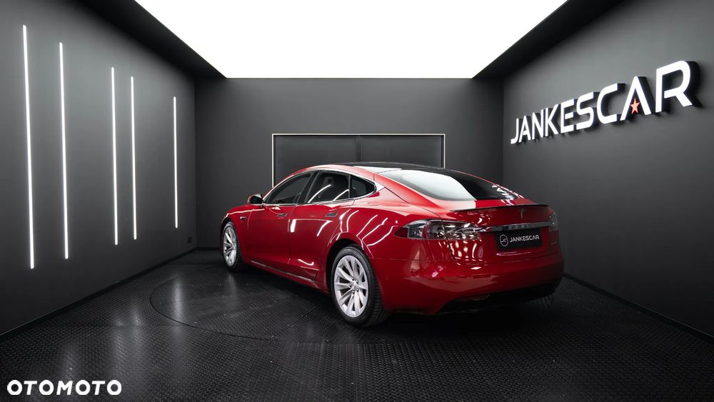 Tesla Model S Performance - 5