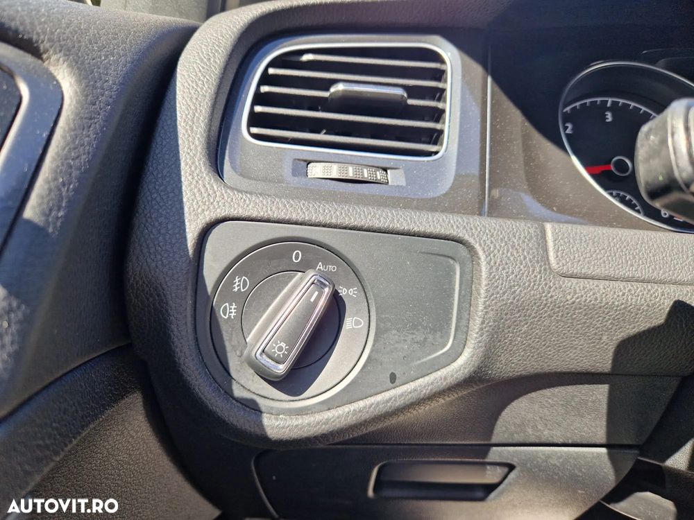 Volkswagen Golf 1.6 TDI Comfortline - 19