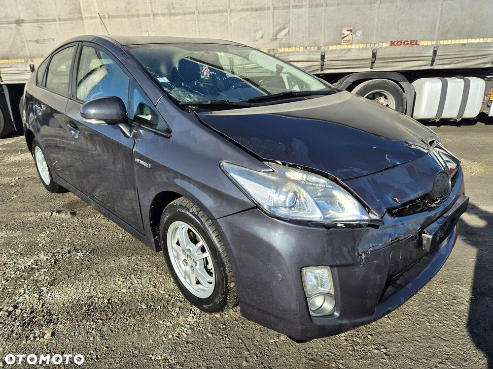 Toyota Prius - 1