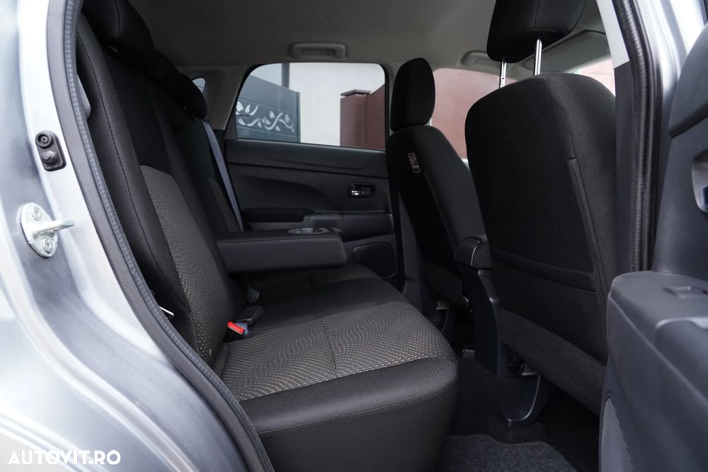 Mitsubishi ASX 1.8 DI-D 4WD Plus - 10