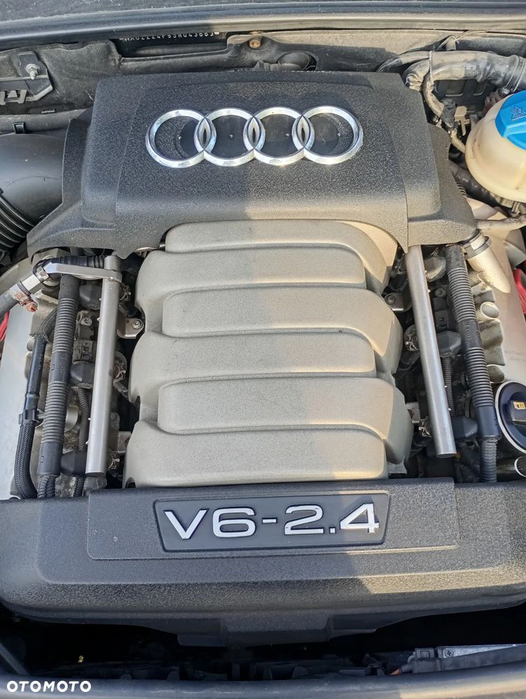 Audi A6 Limousine 2.4 Multitronic - 13
