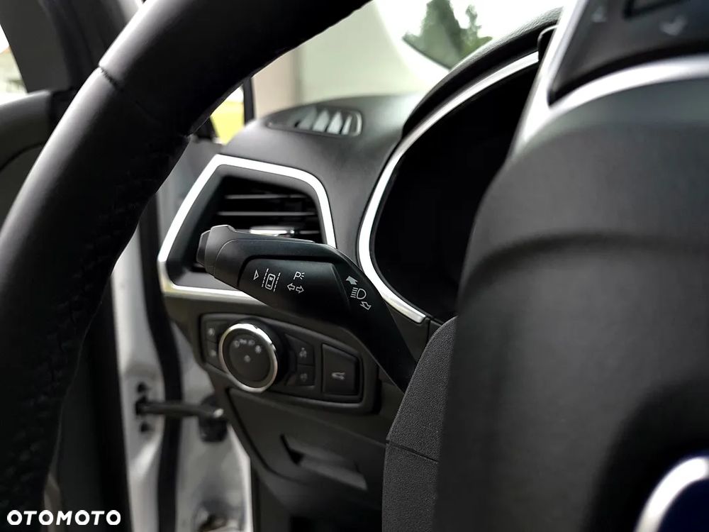 Ford Edge 2.0 TDCi Bi-Turbo 4x4 Sport - 34