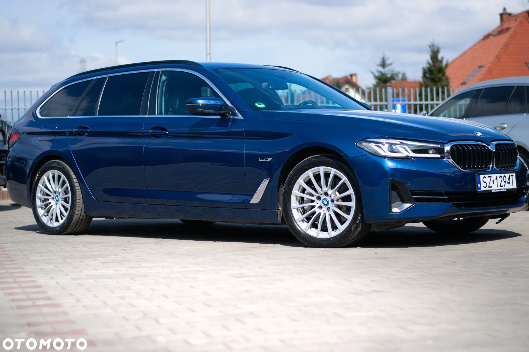 BMW Seria 5 530e - 38