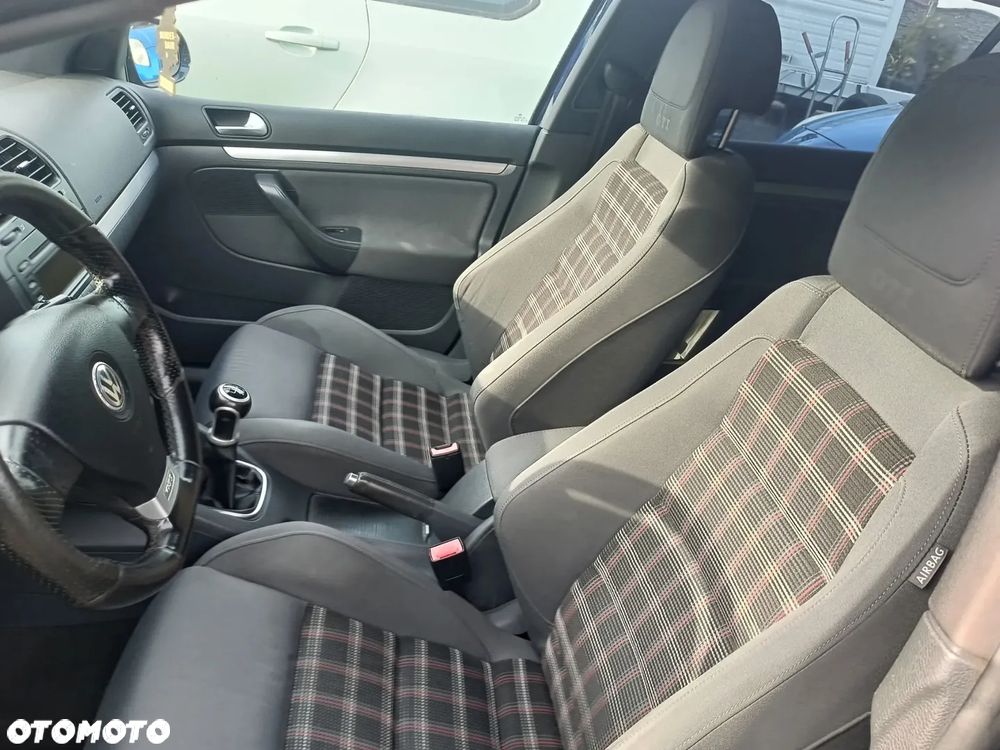 Volkswagen Golf 2.0 GTI - 2