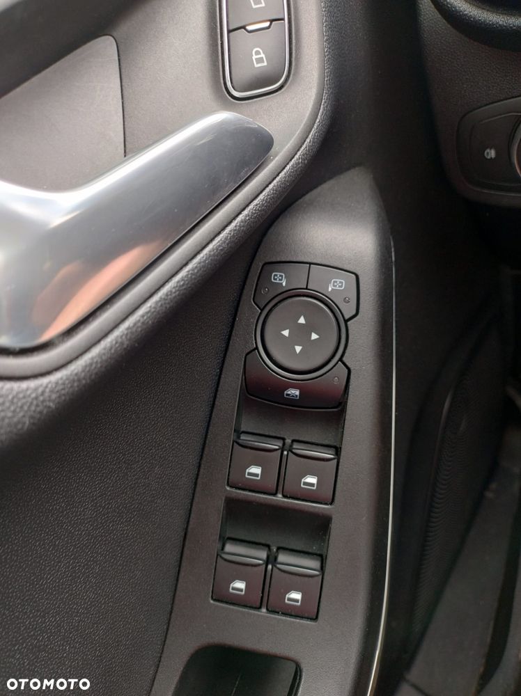 Ford Fiesta 1.0 EcoBoost Hybrid S&S TITANIUM - 33