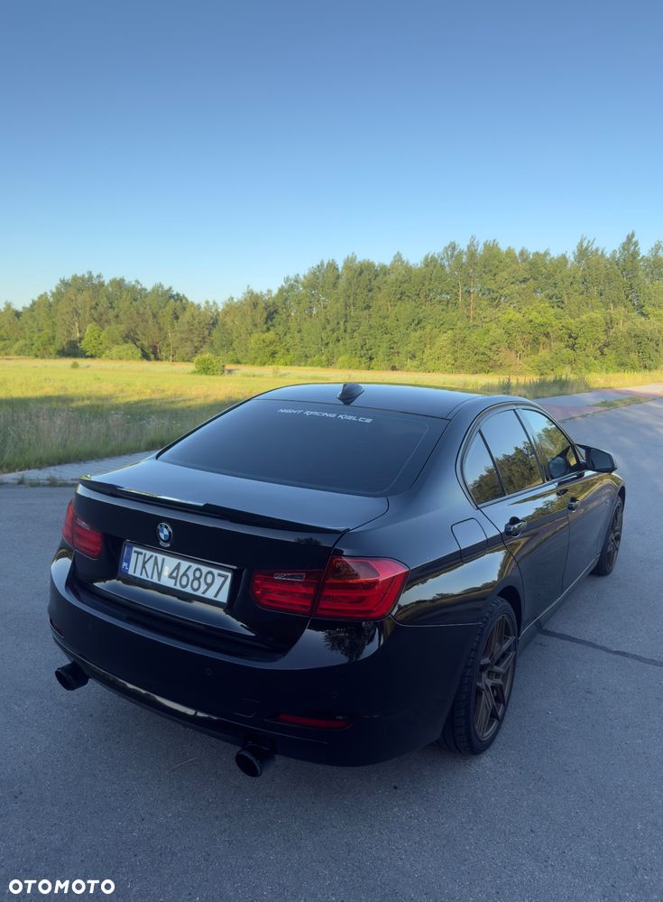 BMW Seria 3 318d Blue Performance Sport Line - 8