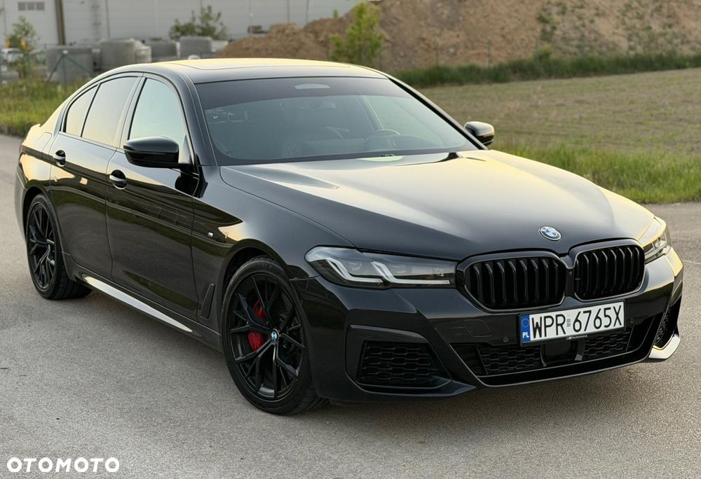 BMW Seria 5 M550i xDrive - 2