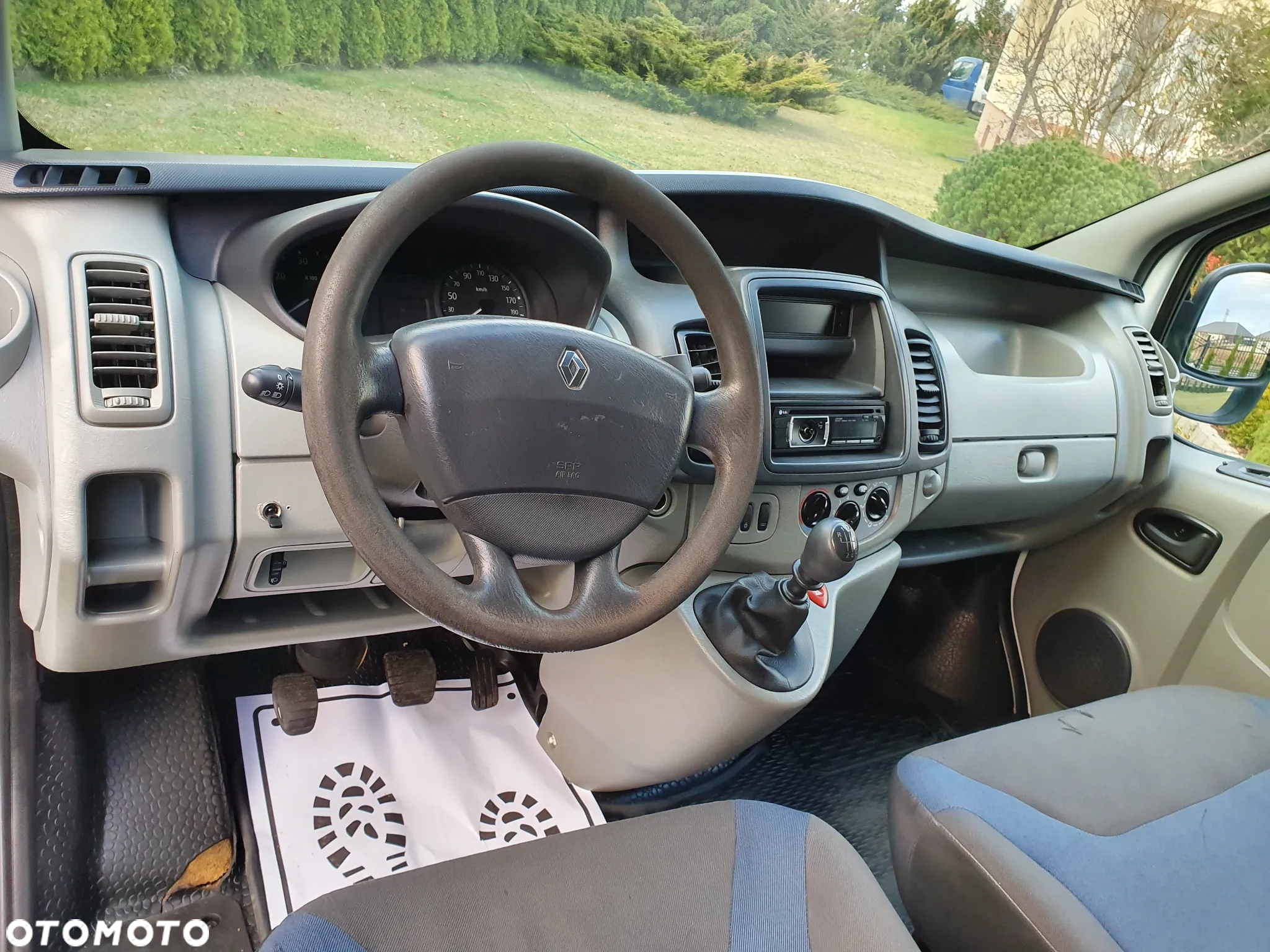 Renault Trafic - 14