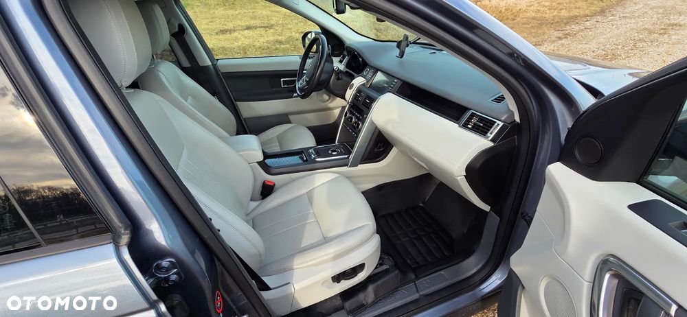 Land Rover Discovery Sport 2.0 D180 HSE - 17