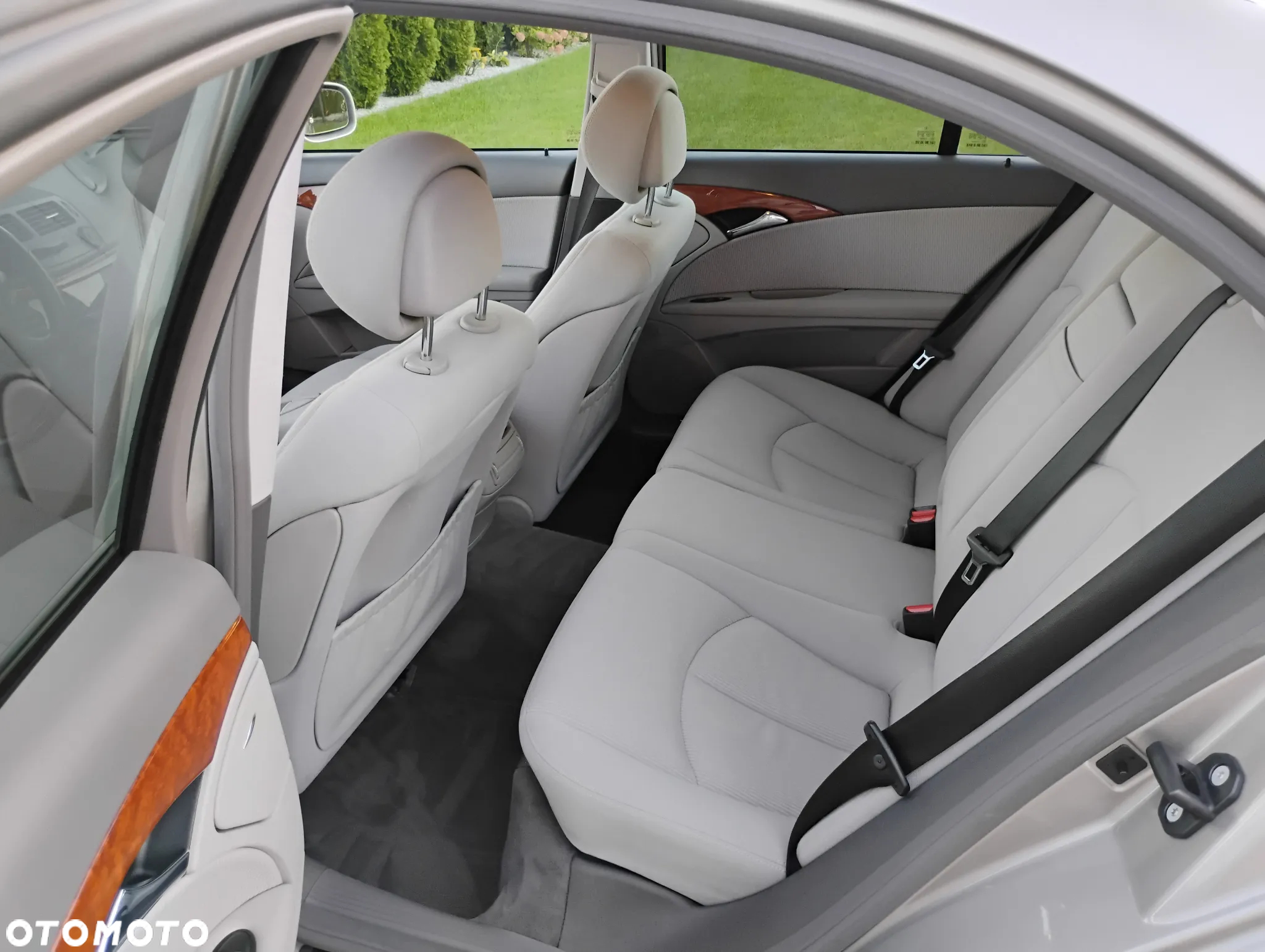 Mercedes-Benz Klasa E 220 CDI Automatik Classic - 12